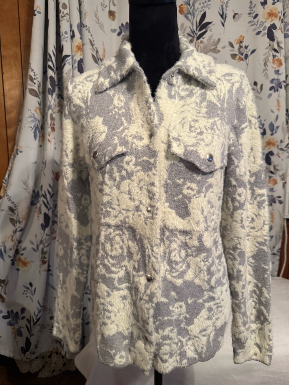 Cynthia Rowley Cream and Light Gray Floral Knit Shacket